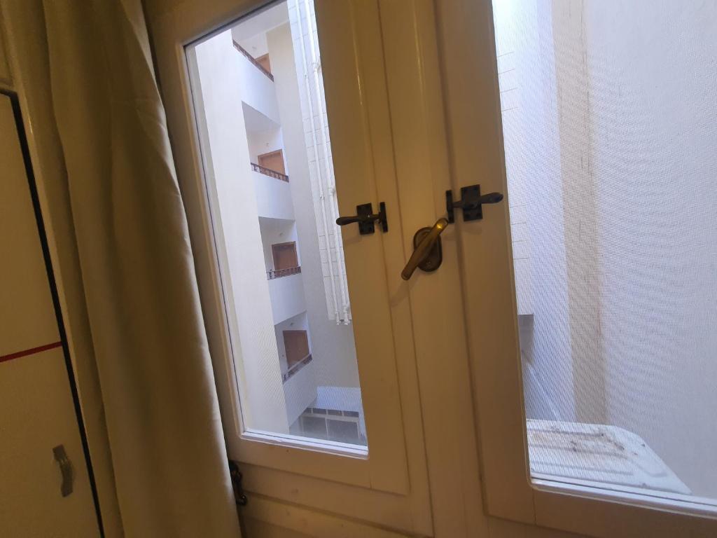 feel_warm_bedroom_2